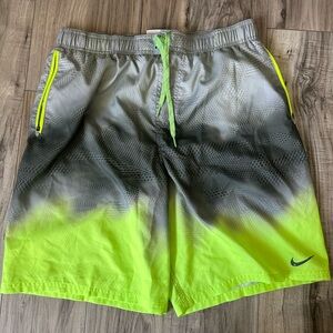 Nike Men’s Pull on Swim Trunks Gradient Gray & Neon Green Athletic Shorts Size L